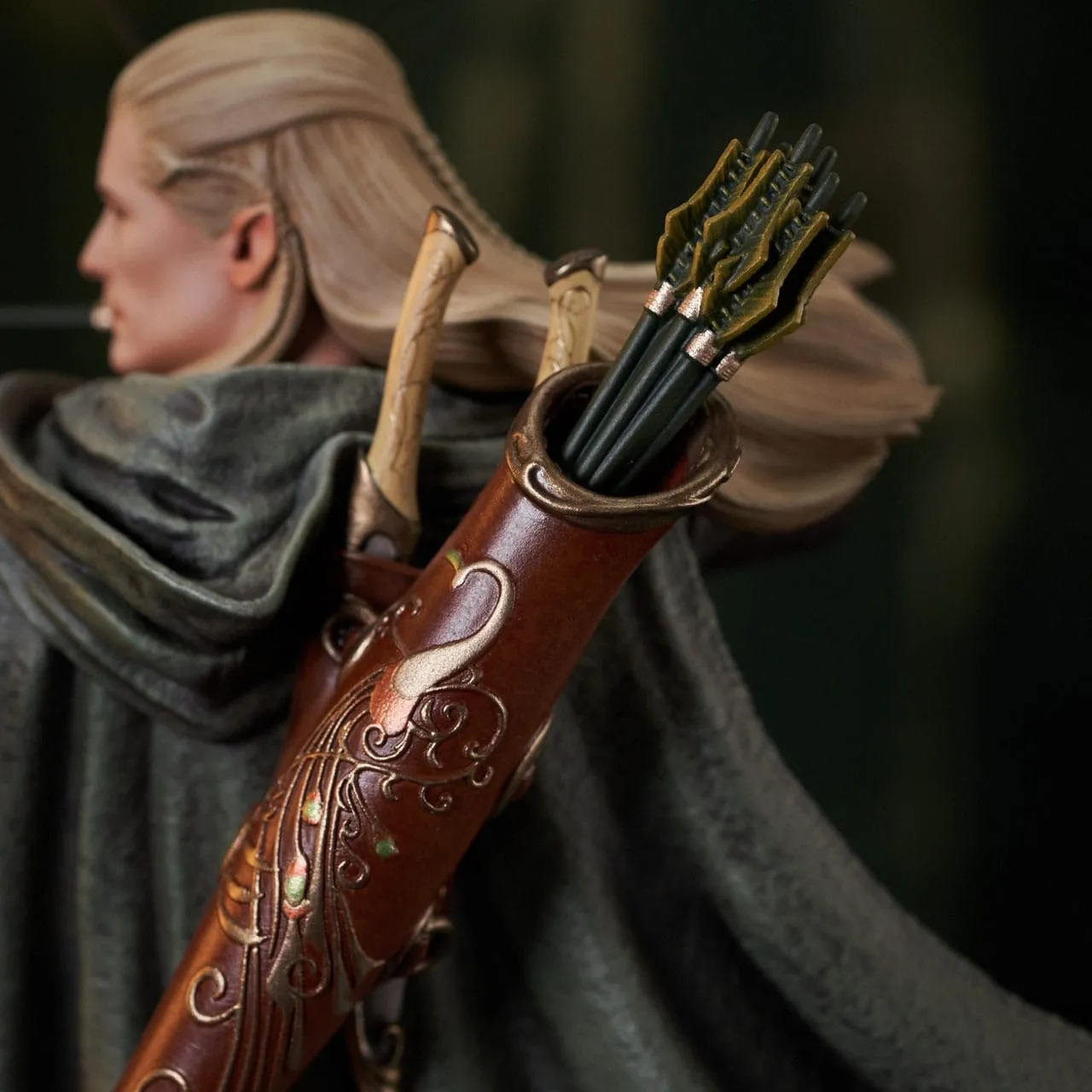 Diamond Select Toys Lord of the Rings Gallery Legolas Deluxe PVC Statue
