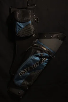 Easton Deluxe RH Side Quiver Blue