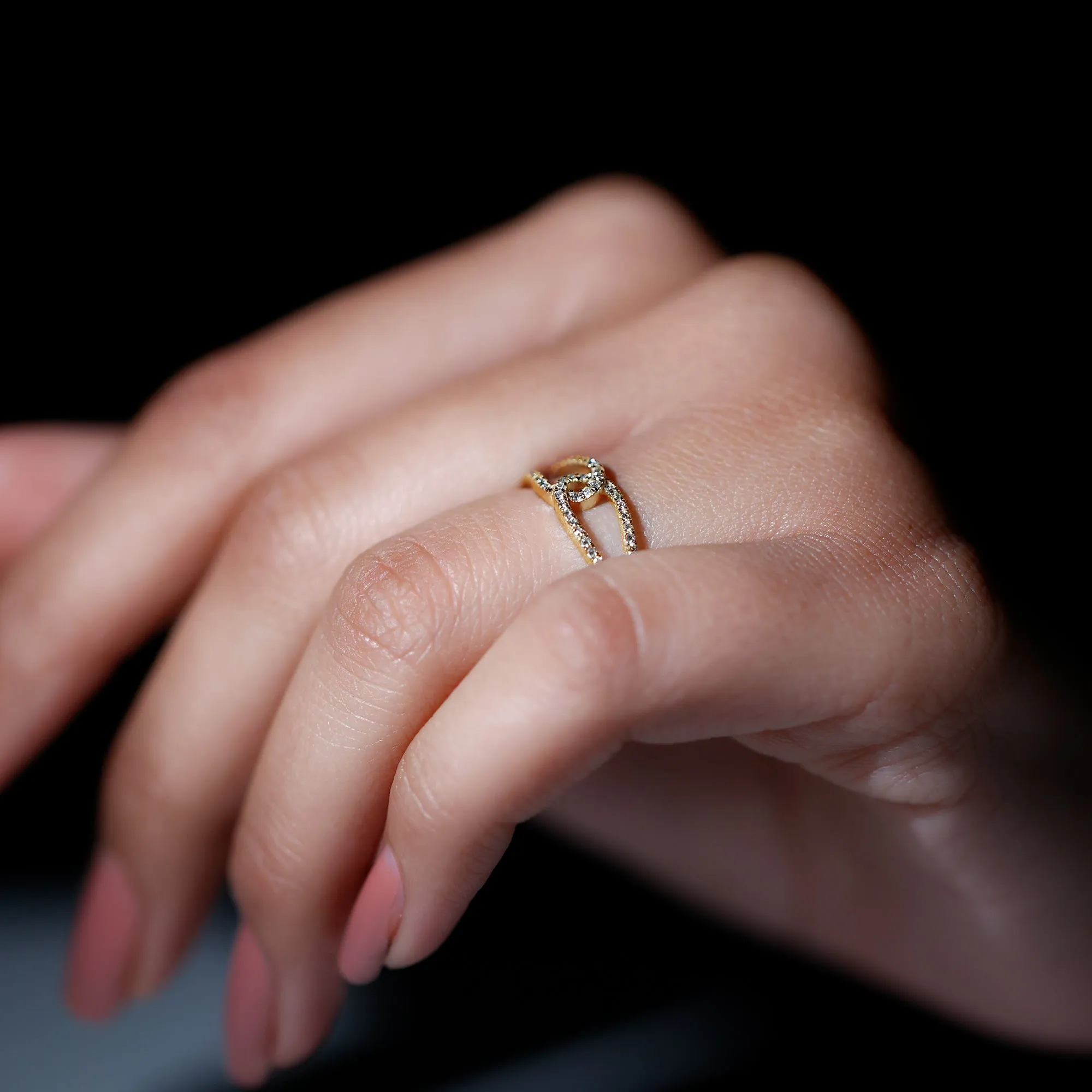 Natural Diamond Interlock Ring in Surface Prong Setting