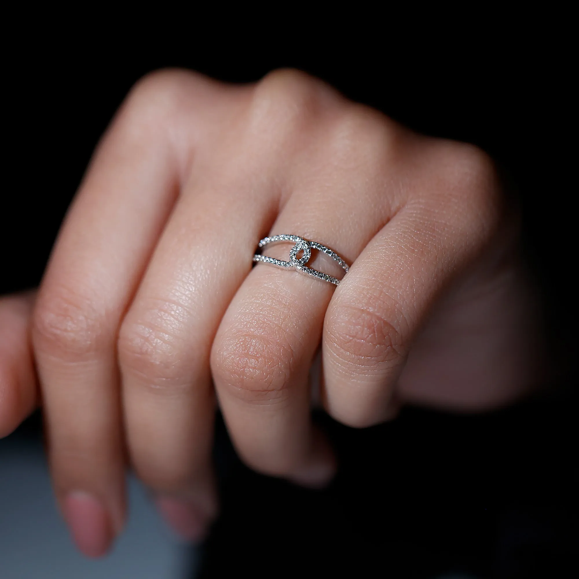 Natural Diamond Interlock Ring in Surface Prong Setting